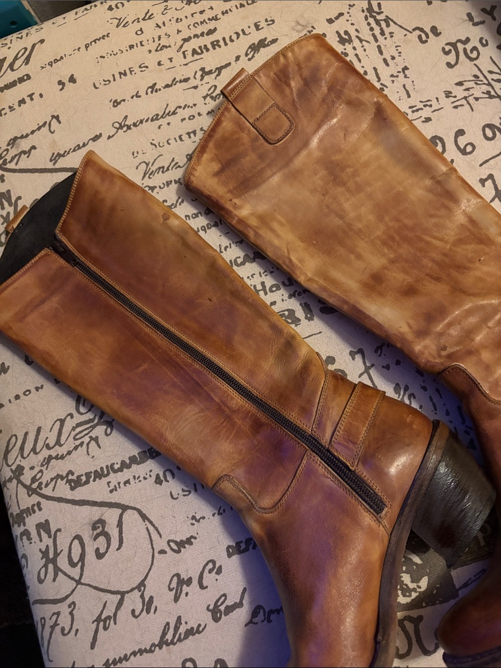 Vintage Leather Boots - Picture 2 of 10